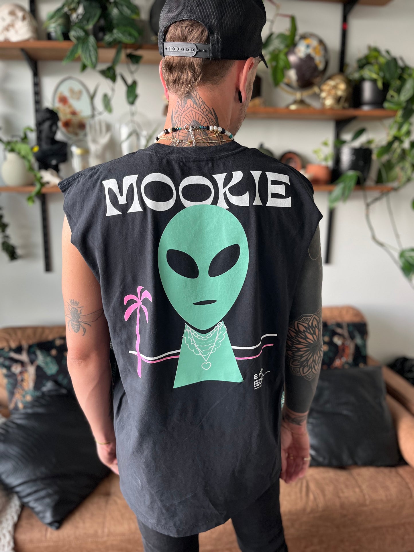 Alien T-Shirt (no sleeves)
